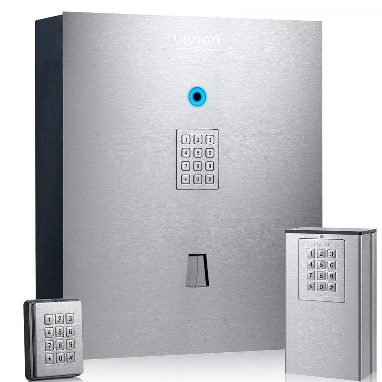 Silberner Schlüsselausgabeautomat mit Tastatur und zwei danebenstehenden Modulen.